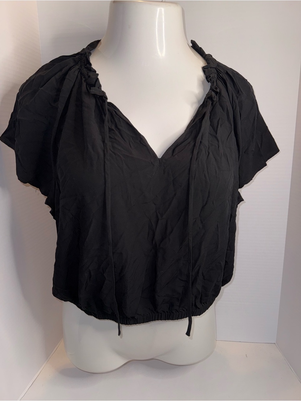 LOFT Black V-Neck Drawstring Crop Top